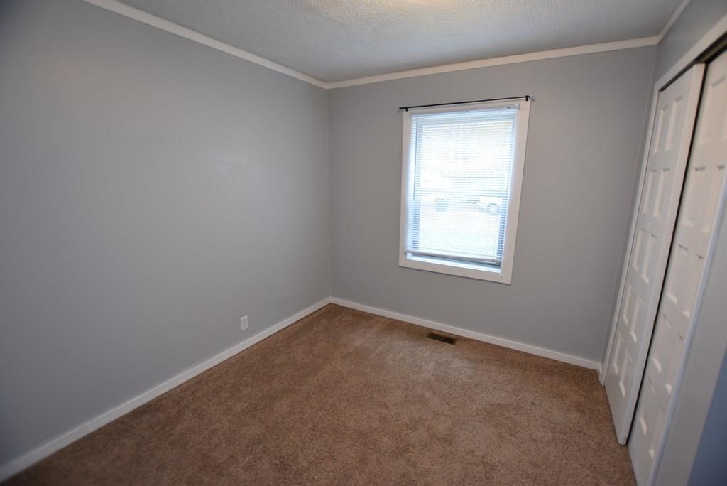 212 Indiana Avenue Pendleton, IN 46064 - Photo 13 of 18 Gallery Image 13