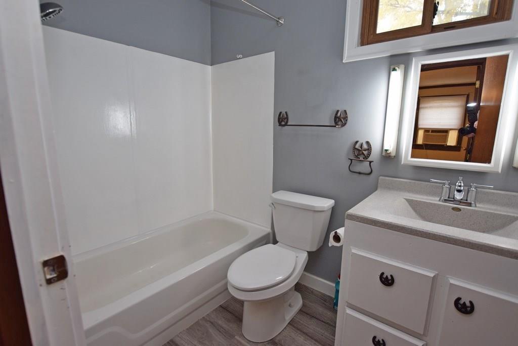 212 Indiana Avenue Pendleton, IN 46064 - Photo 14 of 18 Gallery Image 14