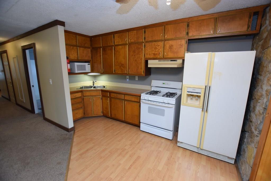 212 Indiana Avenue Pendleton, IN 46064 - Photo 6 of 18 Gallery Image 6