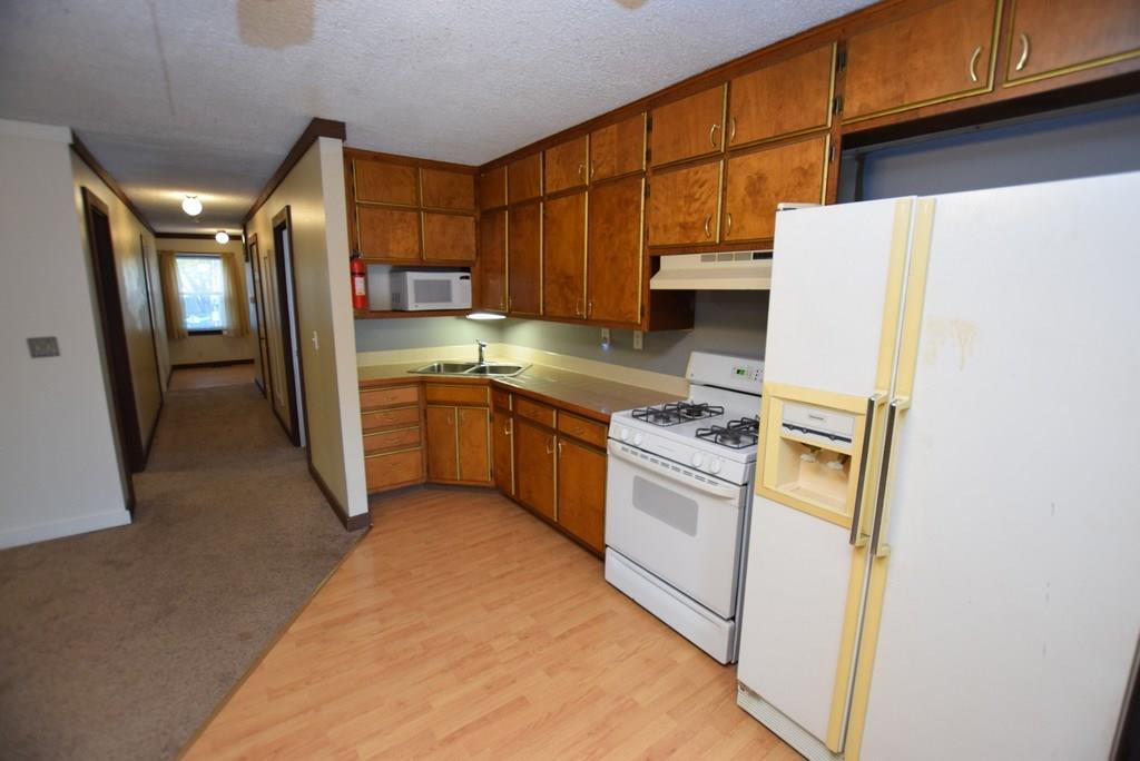 212 Indiana Avenue Pendleton, IN 46064 - Photo 8 of 18 Gallery Image 8