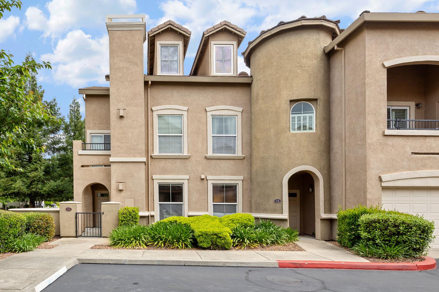 5350 Dunlay Drive, Unit 715 Sacramento, CA 95835 - Photo 1 of 1