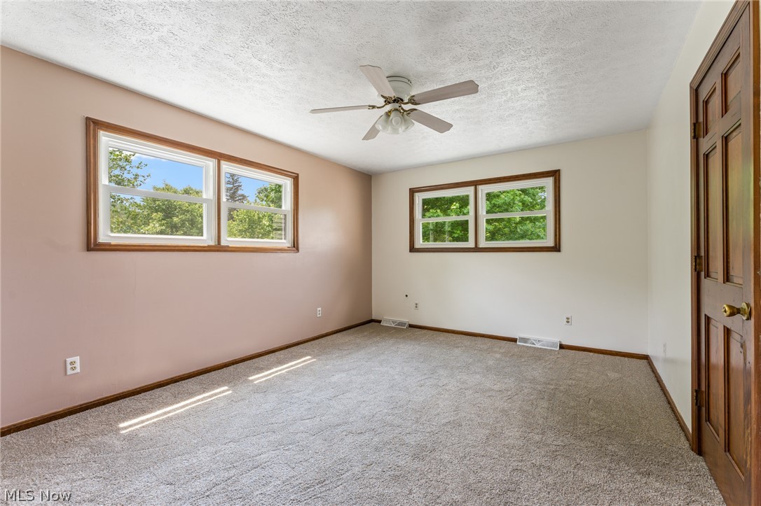 3115 Pothour Wheeler Road Hubbard, OH 44425 - Photo 16 of 28 Gallery Image 16