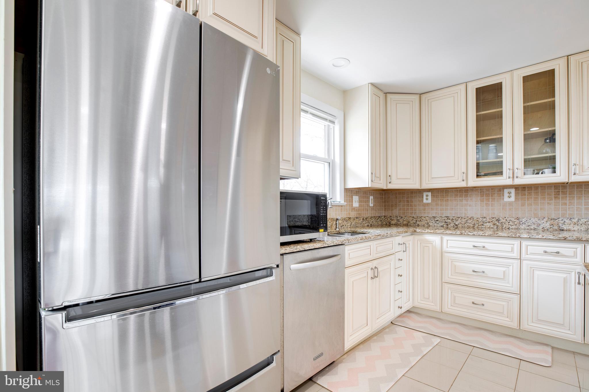 5705 Spruce Drive Clinton, MD 20735 - Photo 11 of 53 BRAND NEW REFRIGERATOR & MICRO WAVE