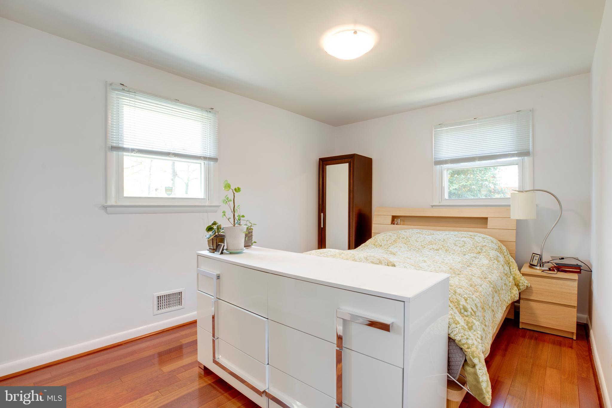 5705 Spruce Drive Clinton, MD 20735 - Photo 17 of 53 MASTER BEDROOM