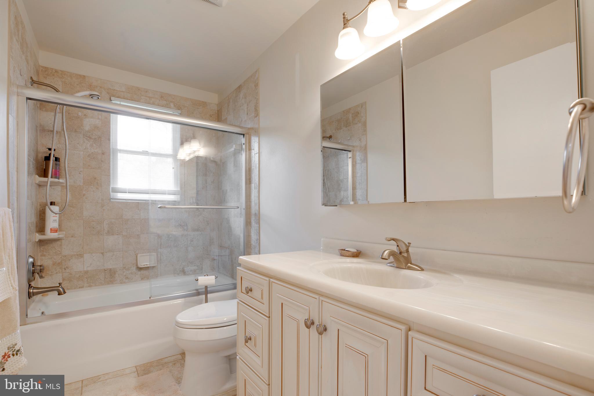 5705 Spruce Drive Clinton, MD 20735 - Photo 21 of 53 FULL BATH IN MAIN FLOOR