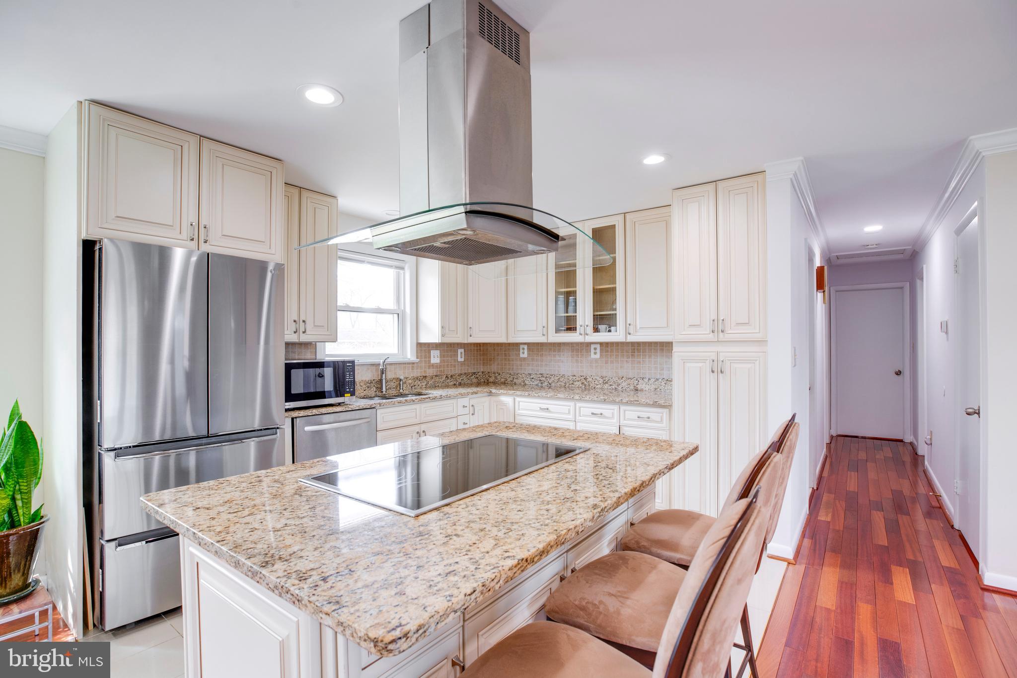 5705 Spruce Drive Clinton, MD 20735 - Photo 9 of 53 BRAND NEW REFRIGERATOR & MICRO WAVE