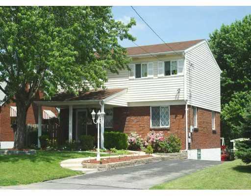 506 Scene Ridge Road Liberty, PA 15133 - Photo 1 of 8 Exterior Front.