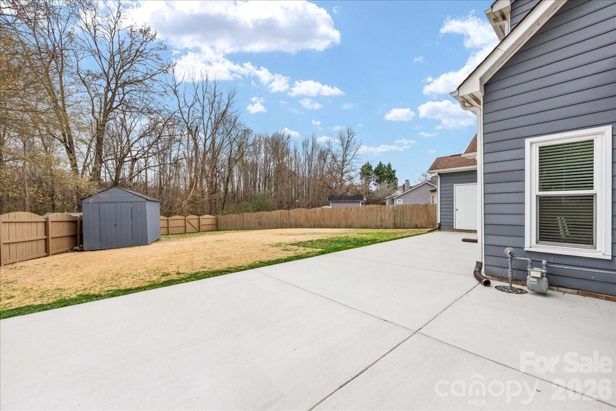 7800 Trotter Road Charlotte, NC 28216 - Photo 39 of 46 a view of a backyard