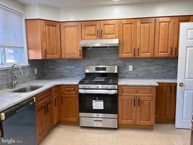 $289,000 | 439 Howell Street, Philadelphia, PA 19120