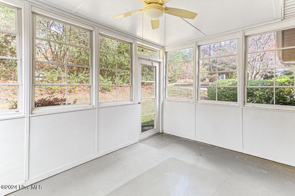 400 Spring Hill Loop Pinehurst, NC 28374 - Photo 3 of 36 400 Spring Hill Loop-LR-JFP-37