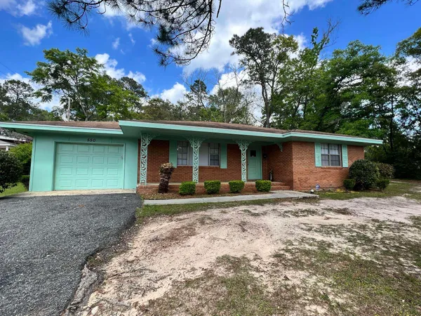 $1,950 | 550 East Bradford Road, Tallahassee, FL 32303