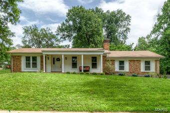 14361 Ladue Road Chesterfield, MO 63017 - Photo 1 of 29