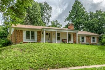 14361 Ladue Road Chesterfield, MO 63017 - Photo 2 of 29