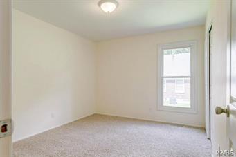 14361 Ladue Road Chesterfield, MO 63017 - Photo 18 of 29