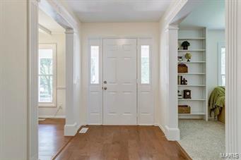 14361 Ladue Road Chesterfield, MO 63017 - Photo 3 of 29
