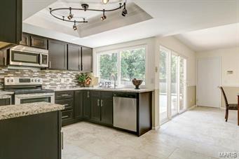 14361 Ladue Road Chesterfield, MO 63017 - Photo 9 of 29