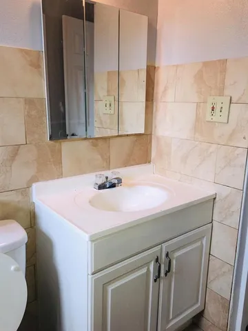 $1,100 | 455 Las Palmas Circle, Unit 636, Avon Park, FL 33825