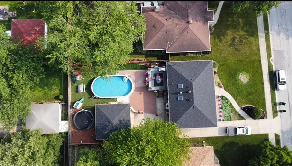 $357,900 | 8027 Kooy Drive, Munster, IN 46321