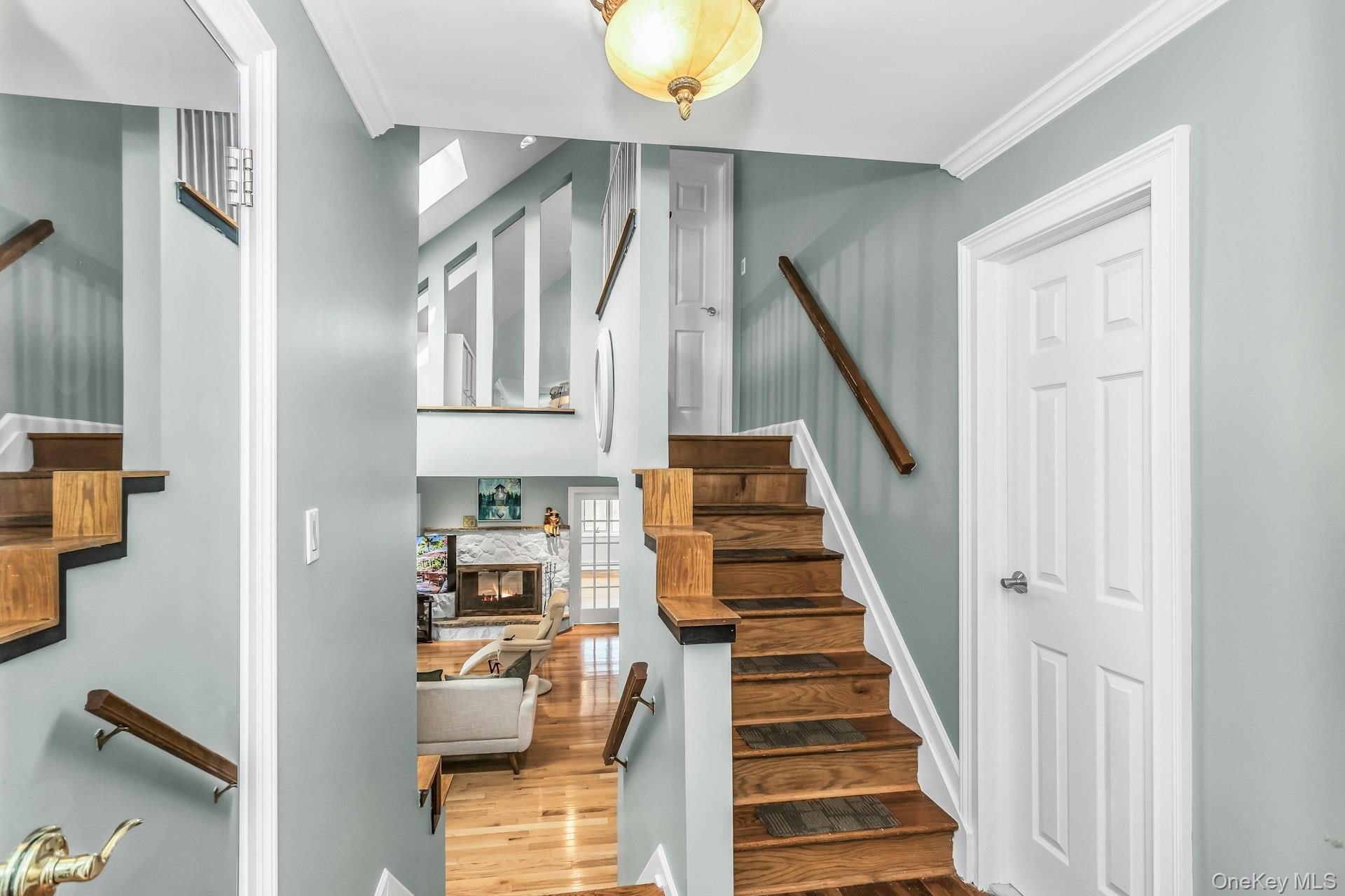 9 Cold Spring Hills Road Huntington, NY 11743 - Photo 15 of 31