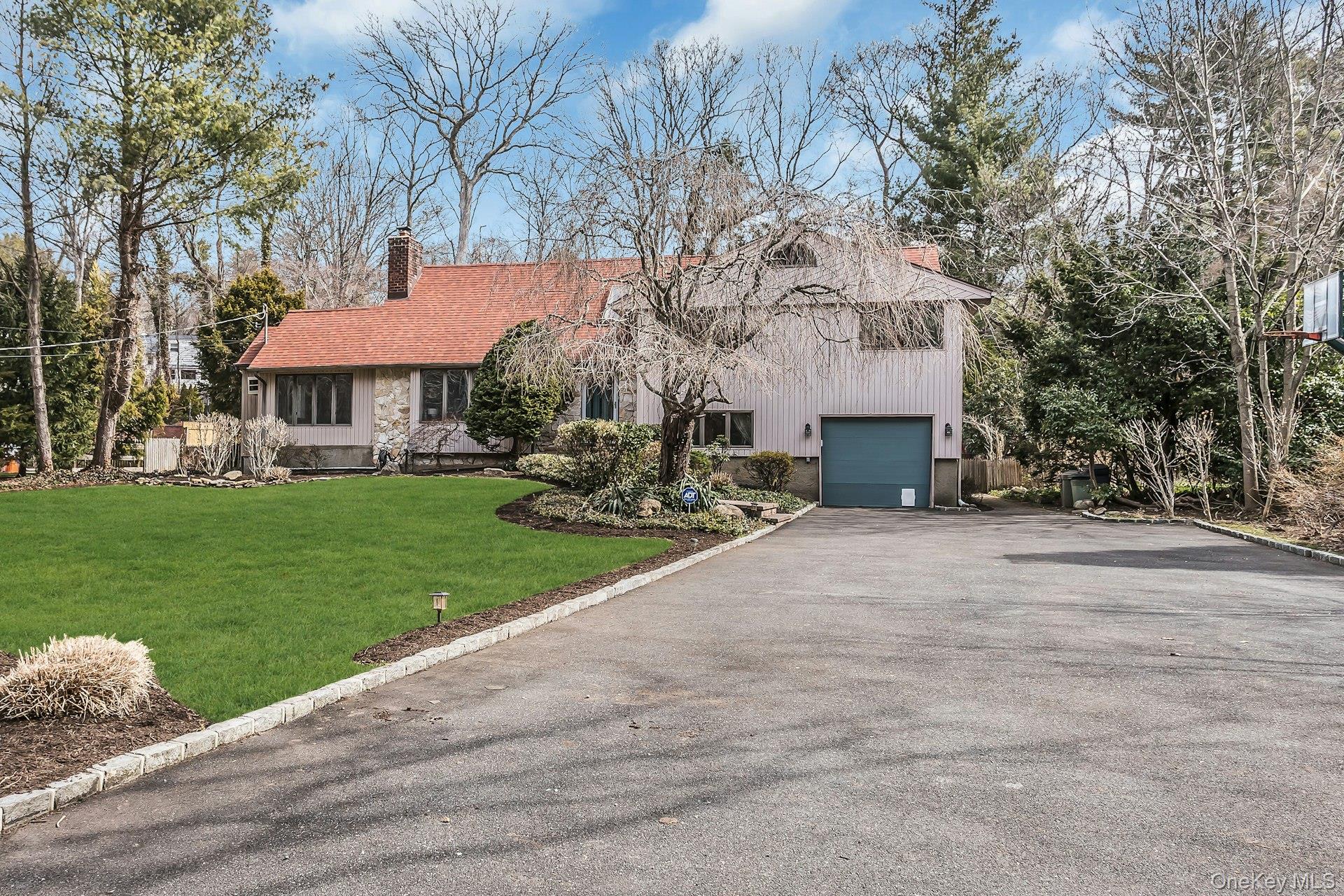 9 Cold Spring Hills Road Huntington, NY 11743 - Photo 2 of 31