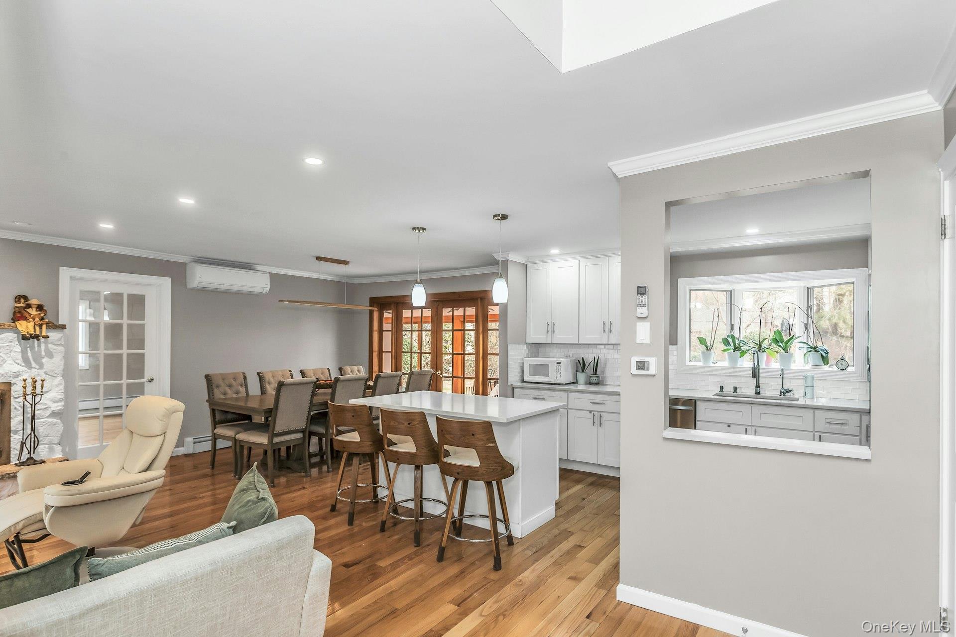 9 Cold Spring Hills Road Huntington, NY 11743 - Photo 5 of 31