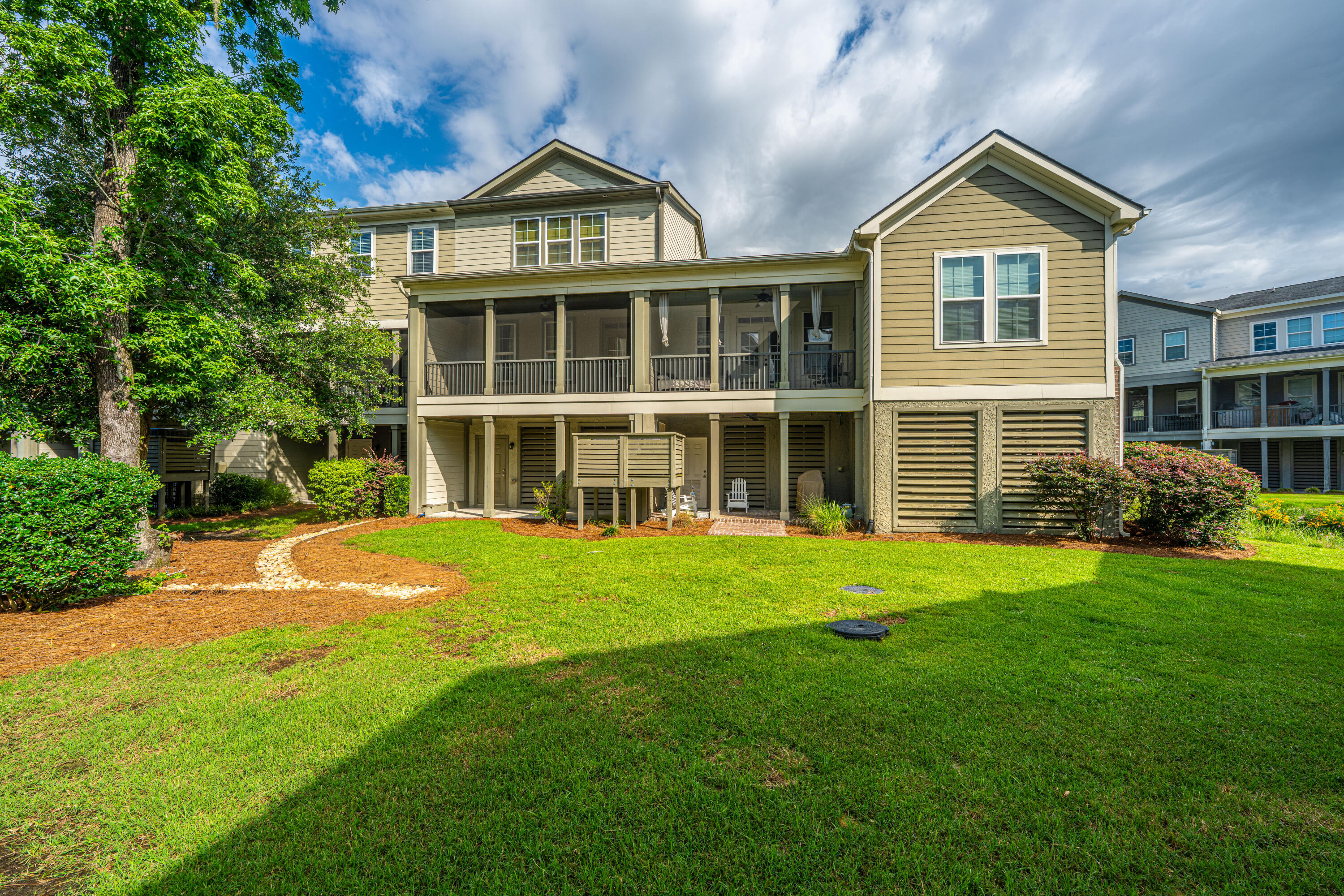 246 Slipper Shell Court Mount Pleasant, SC 29464 - Photo 16 of 41 Rear