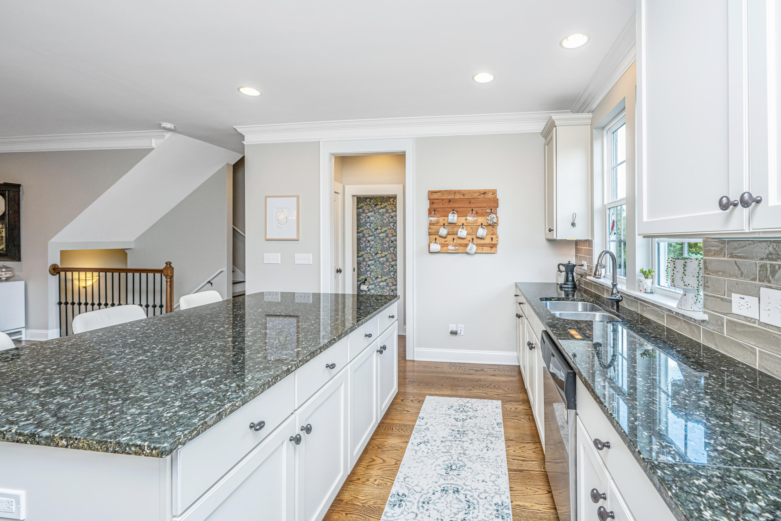 246 Slipper Shell Court Mount Pleasant, SC 29464 - Photo 7 of 41 Chef's Kitchen