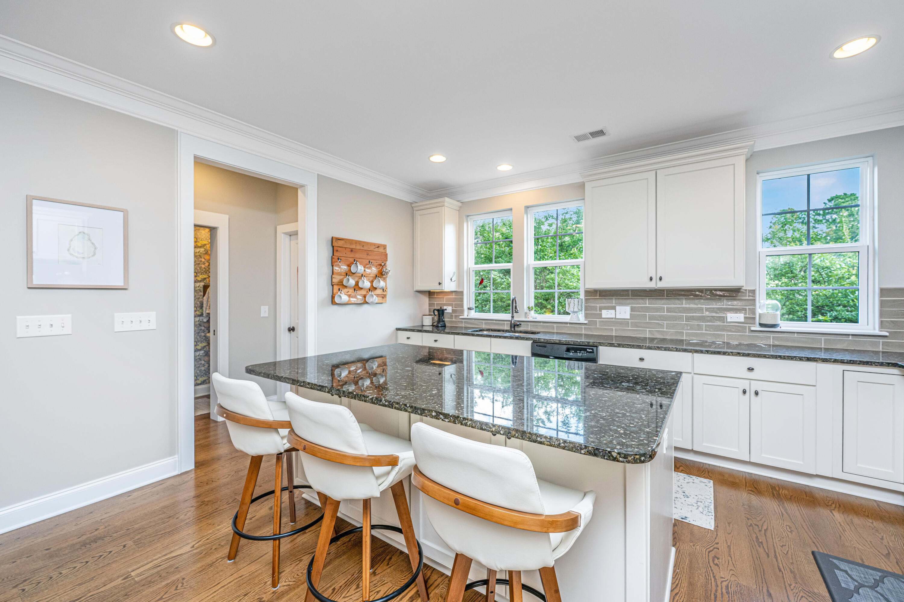 246 Slipper Shell Court Mount Pleasant, SC 29464 - Photo 8 of 41 Chef's Kitchen