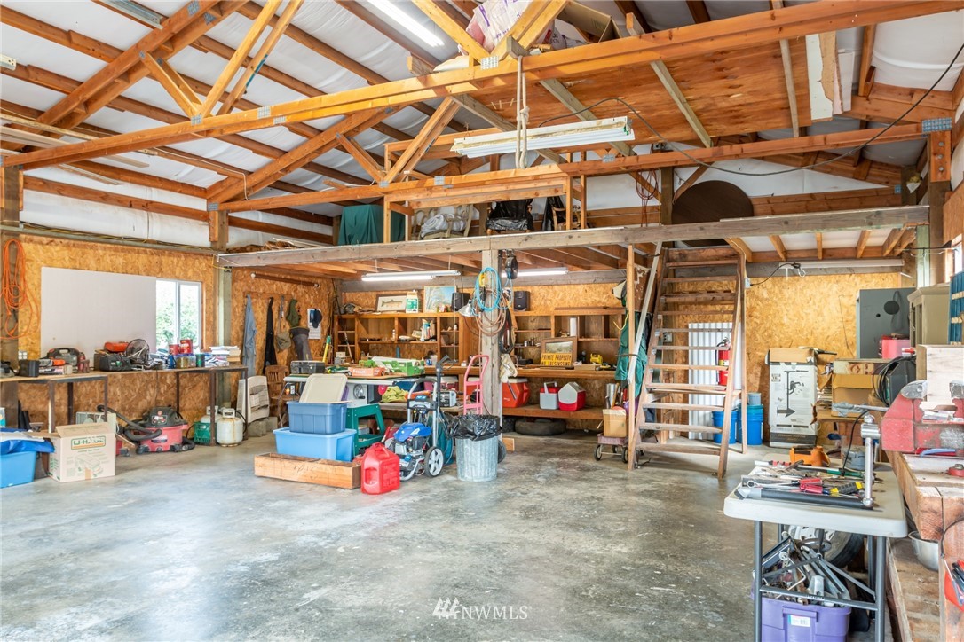 5044 Mission Road Bellingham, WA 98226 - Photo 33 of 40 a view of parking
