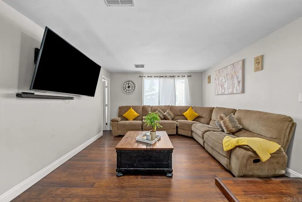 10767 Jamacha Spring Valley, Unit 255 Spring Valley, CA 91978 - Photo 8 of 34 Gallery Image 8