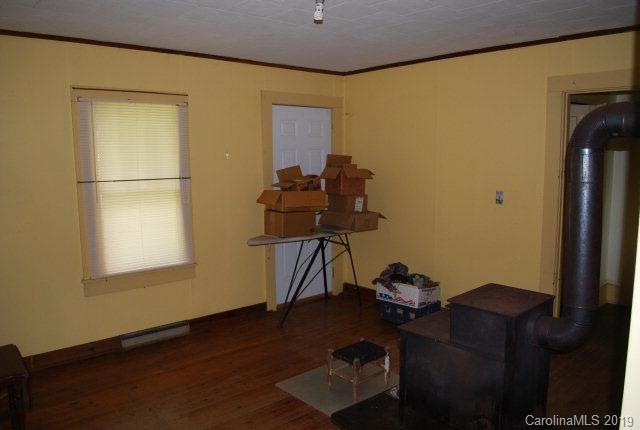 1932 Randolph Road Marion, NC 28752 - Photo 18 of 34