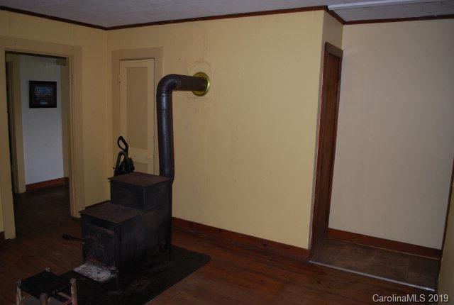1932 Randolph Road Marion, NC 28752 - Photo 19 of 34