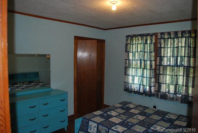 1932 Randolph Road Marion, NC 28752 - Photo 21 of 34