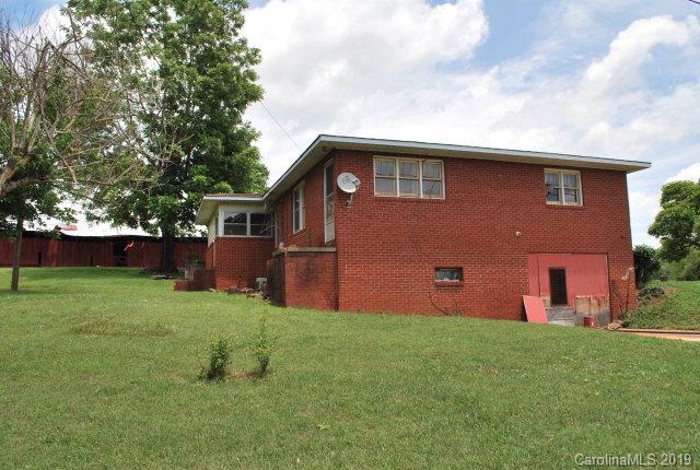1932 Randolph Road Marion, NC 28752 - Photo 7 of 34