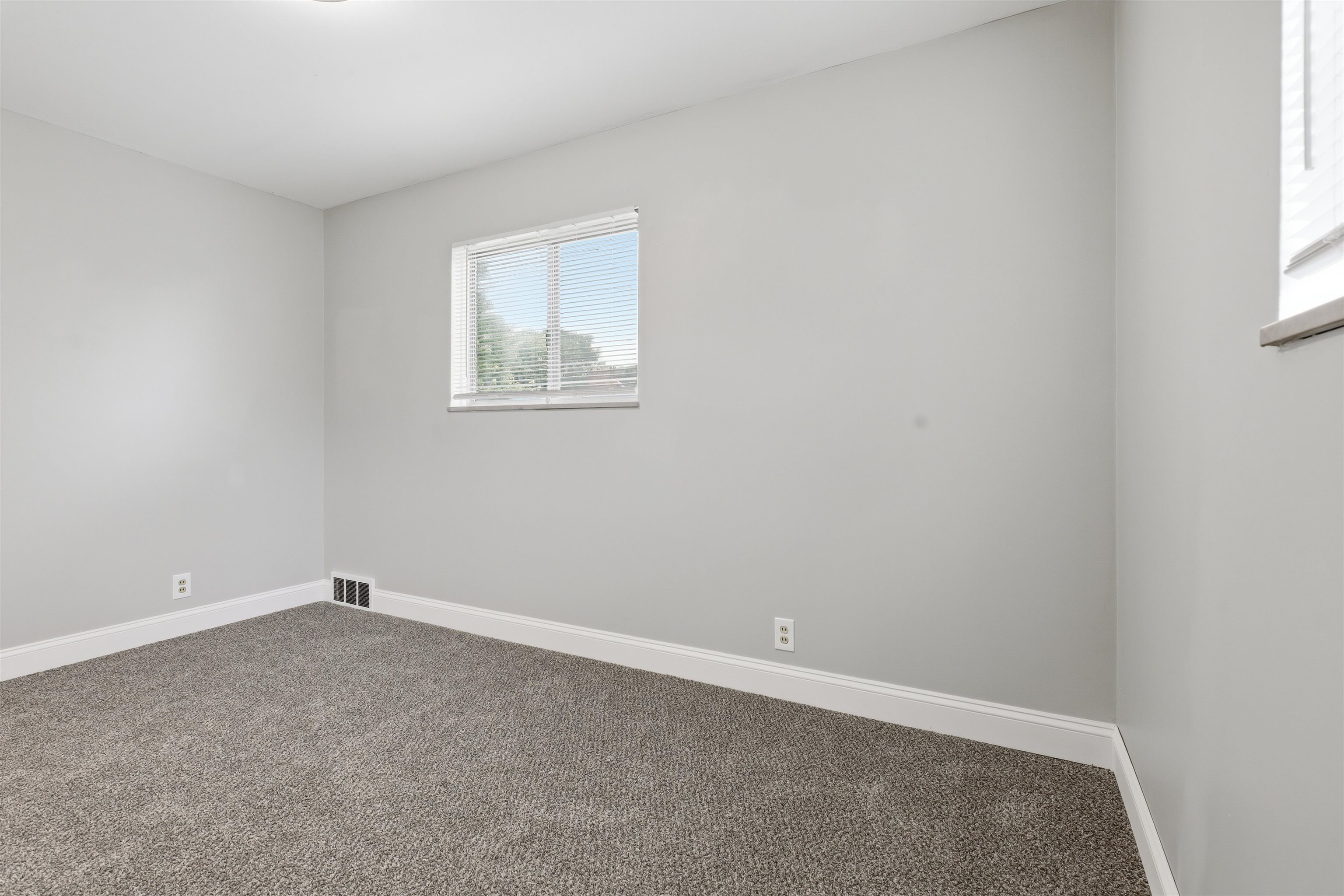 929 Springview Drive Flushing, MI 48433 - Photo 32 of 44