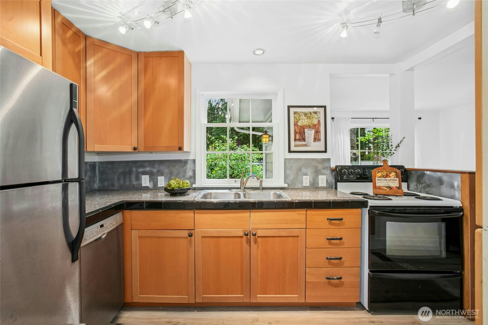 10515 Northeast 189th Street Bothell, WA 98011 - Photo 8 of 40 Gallery Image 8