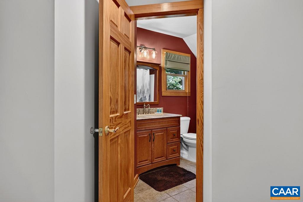 1300 Blue Ridge Drive Roseland, VA 22967 - Photo 45 of 48