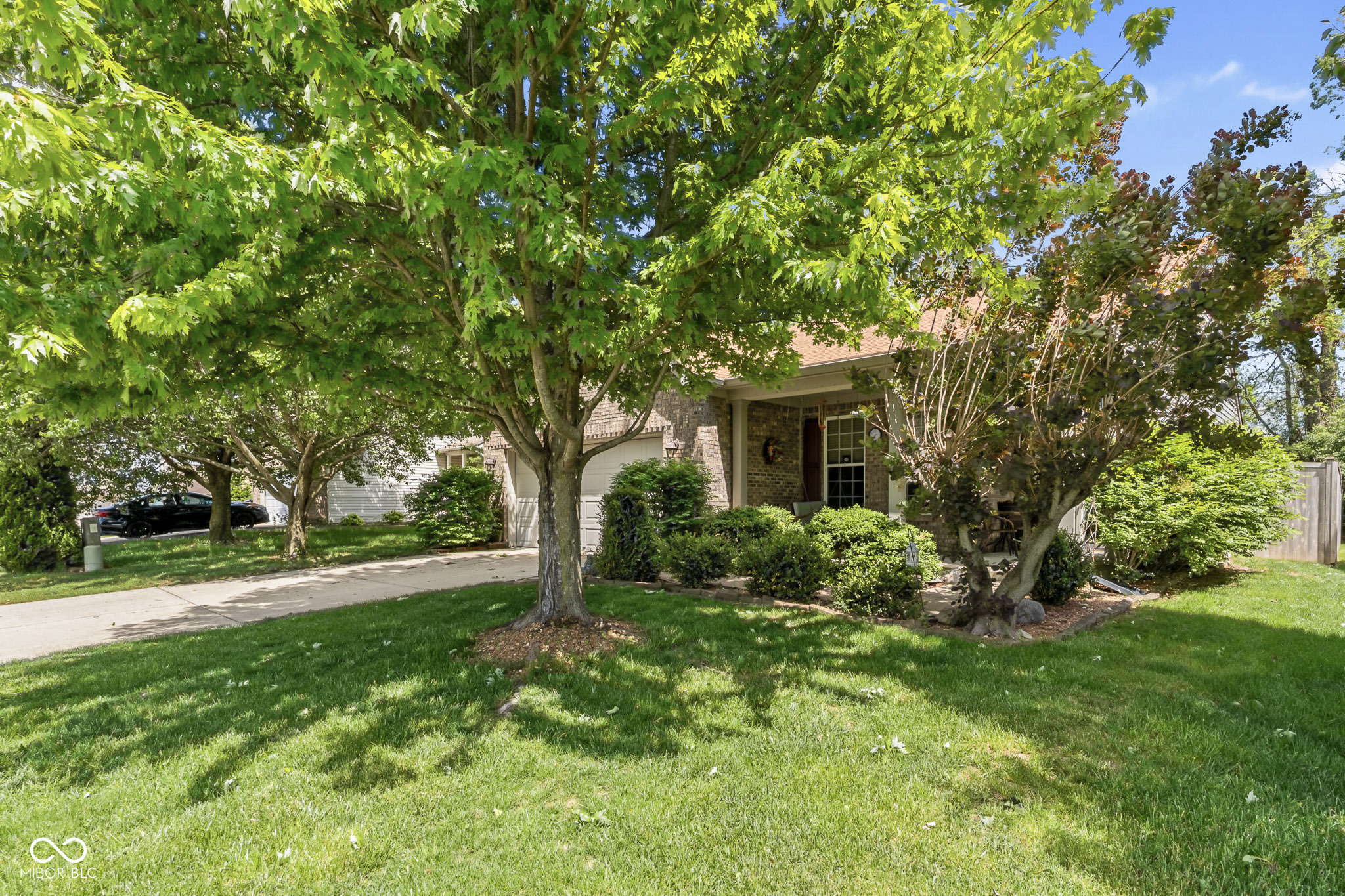 7917 Hosta Drive Camby, IN 46113 - Photo 4 of 34
