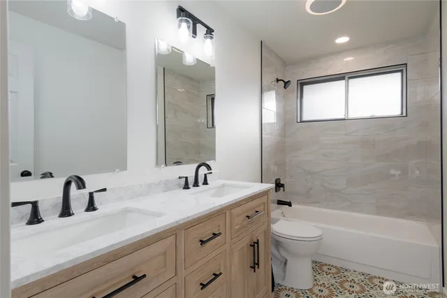 $850,000 | 3524 200th Place Southwest, Lynnwood, WA 98036