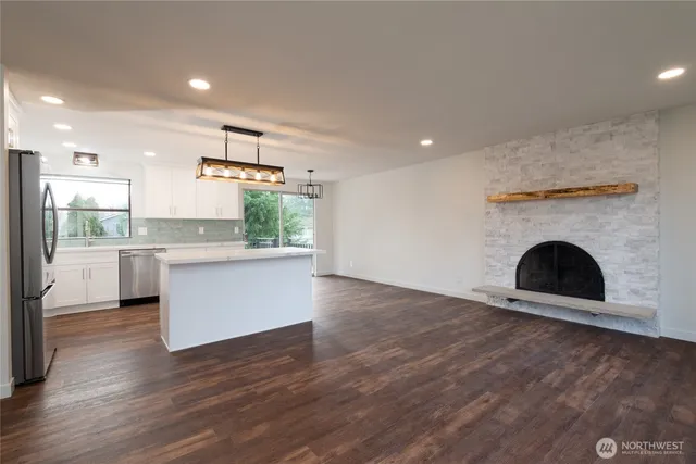 $850,000 | 3524 200th Place Southwest, Lynnwood, WA 98036