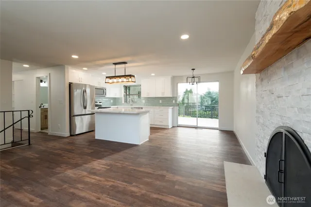 $850,000 | 3524 200th Place Southwest, Lynnwood, WA 98036