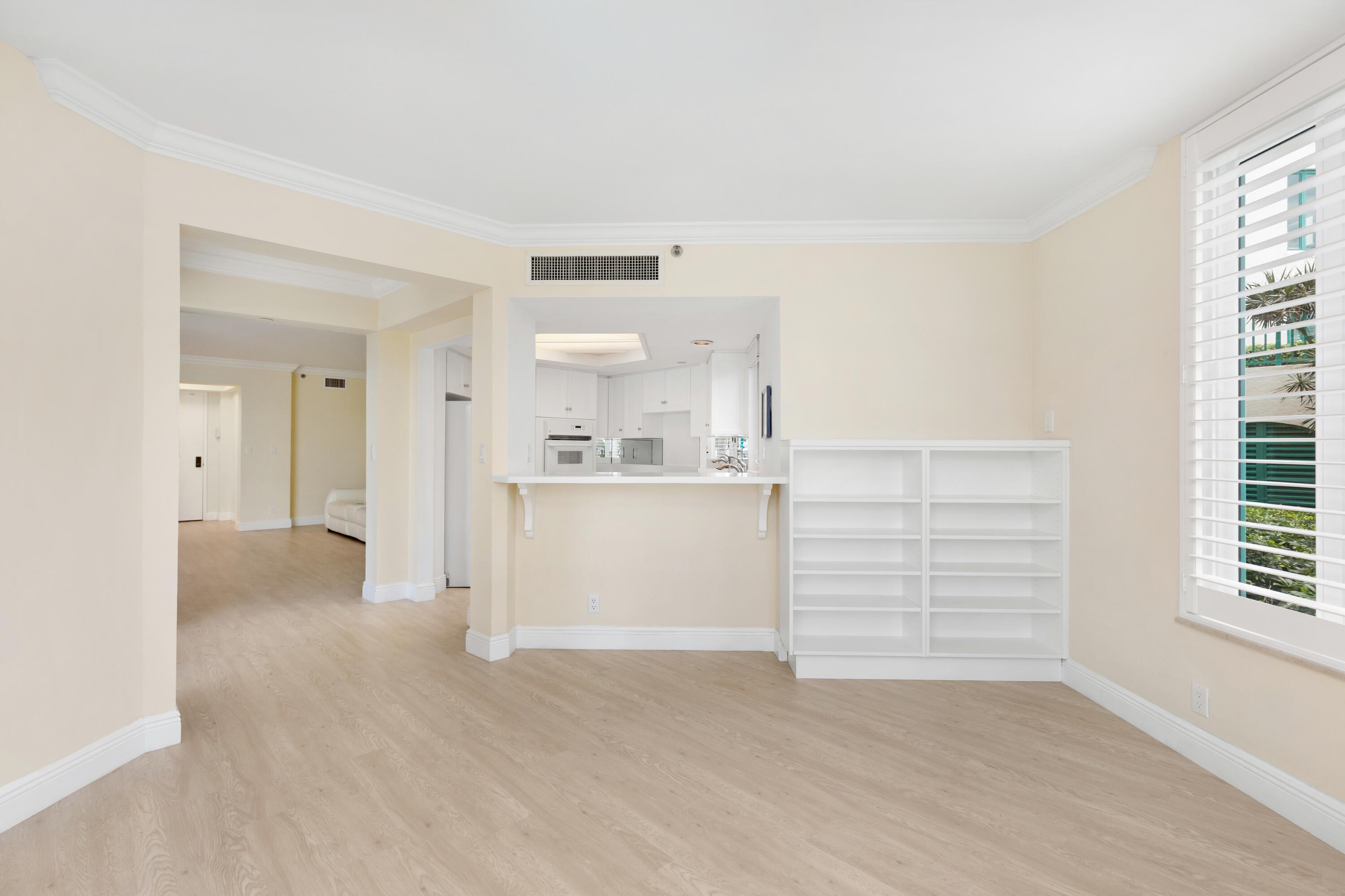 120 Southeast 5th Avenue, Unit 127 Boca Raton, FL 33432 - Photo 14 of 35 1I6A8571