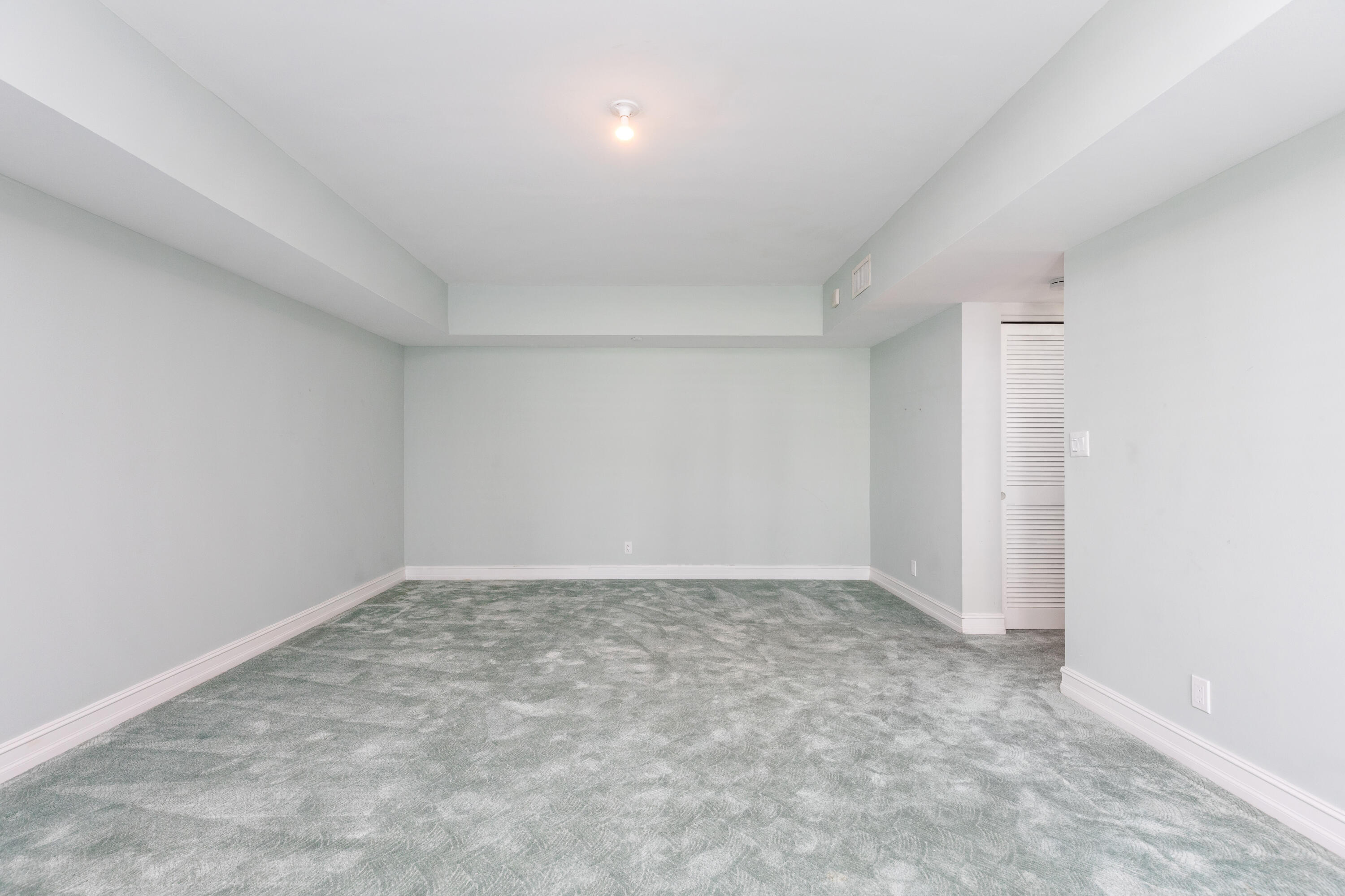120 Southeast 5th Avenue, Unit 127 Boca Raton, FL 33432 - Photo 16 of 35 1I6A8596