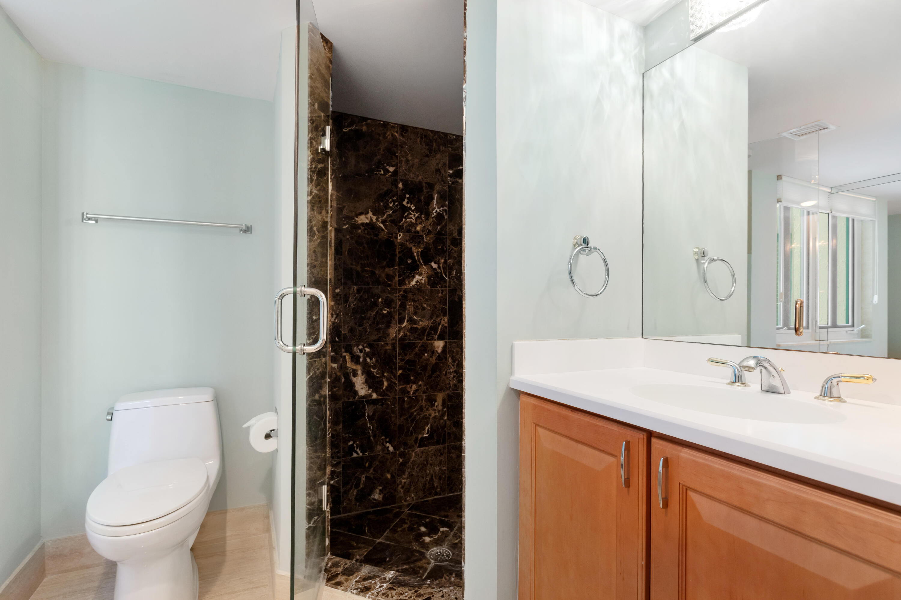 120 Southeast 5th Avenue, Unit 127 Boca Raton, FL 33432 - Photo 20 of 35 1I6A8607