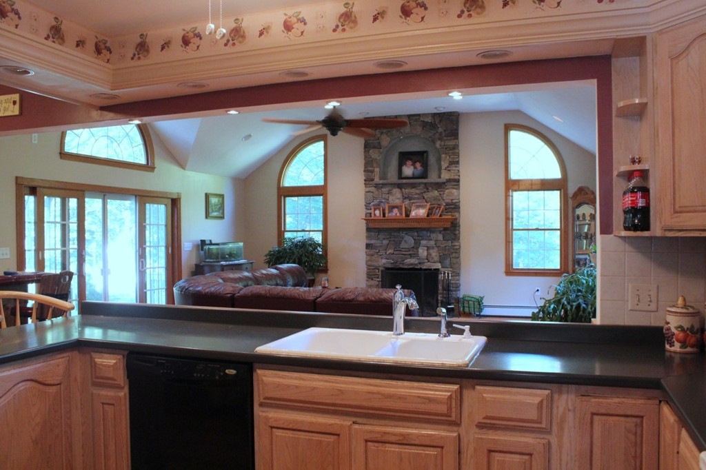 23 Warren Road Upton, MA 01568 - Photo 11 of 27 Gallery Image 11