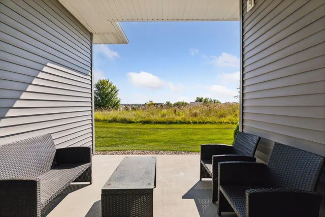 $599,980 | 109 Vista Way, Waconia, MN 55387