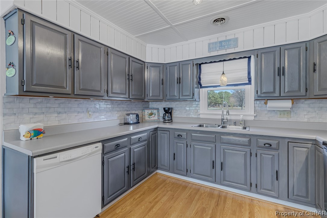 324 Longstreet Drive Reedville, VA 22539 - Photo 19 of 48
