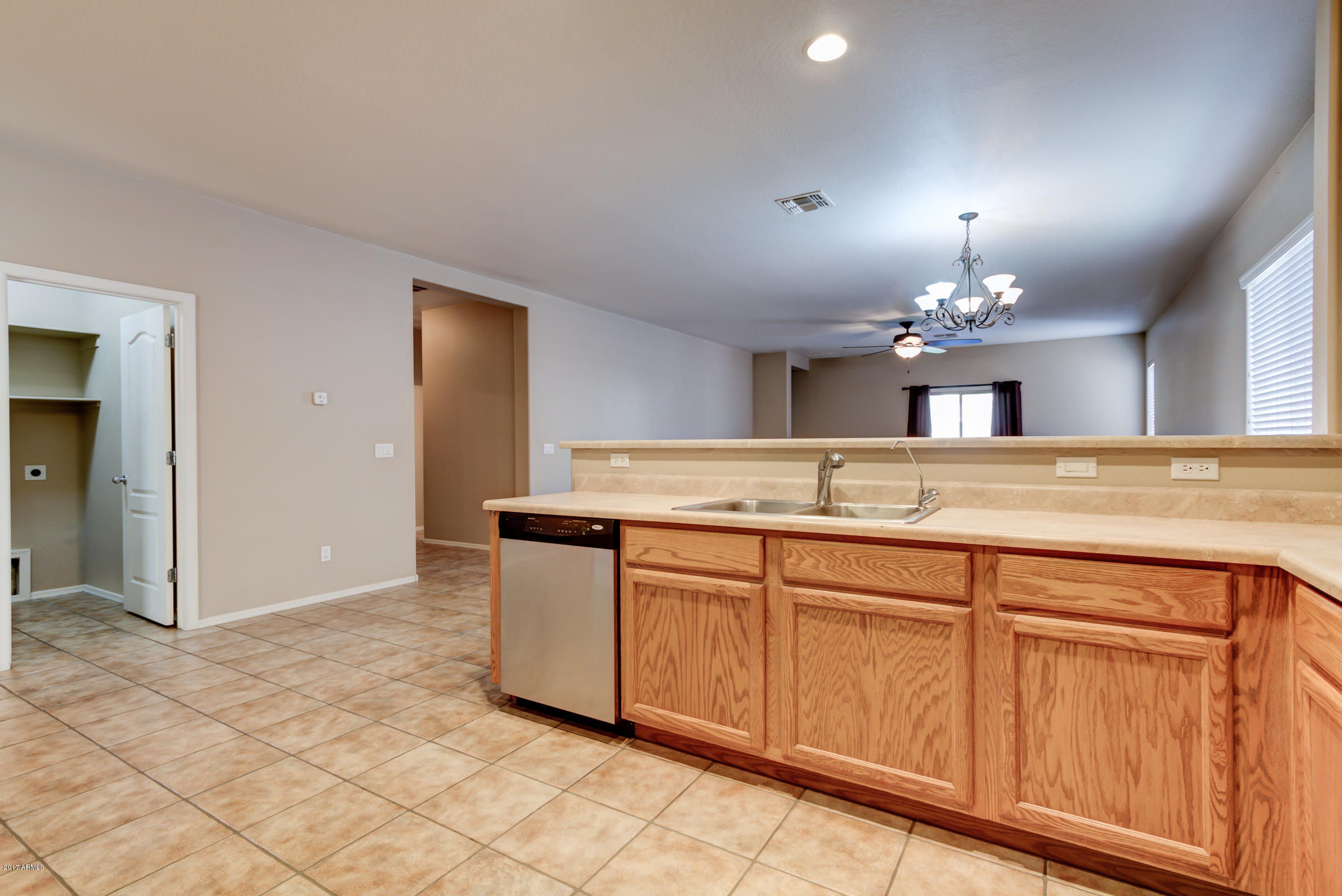 45450 Portabello Road Maricopa, AZ 85139 - Photo 11 of 47 45450 Portabello Rd-14
