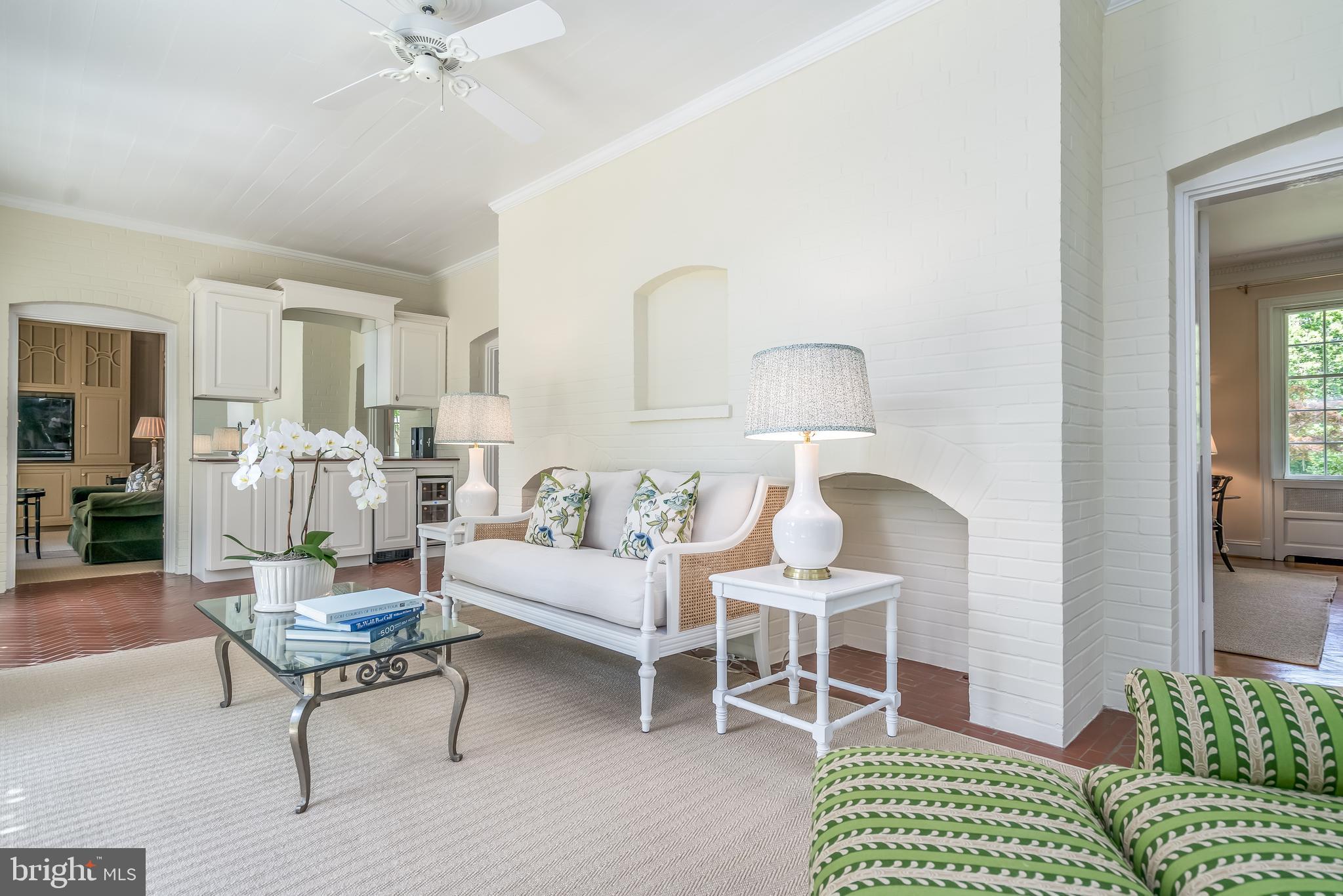 9325 Belle Terre Way Potomac, MD 20854 - Photo 13 of 95