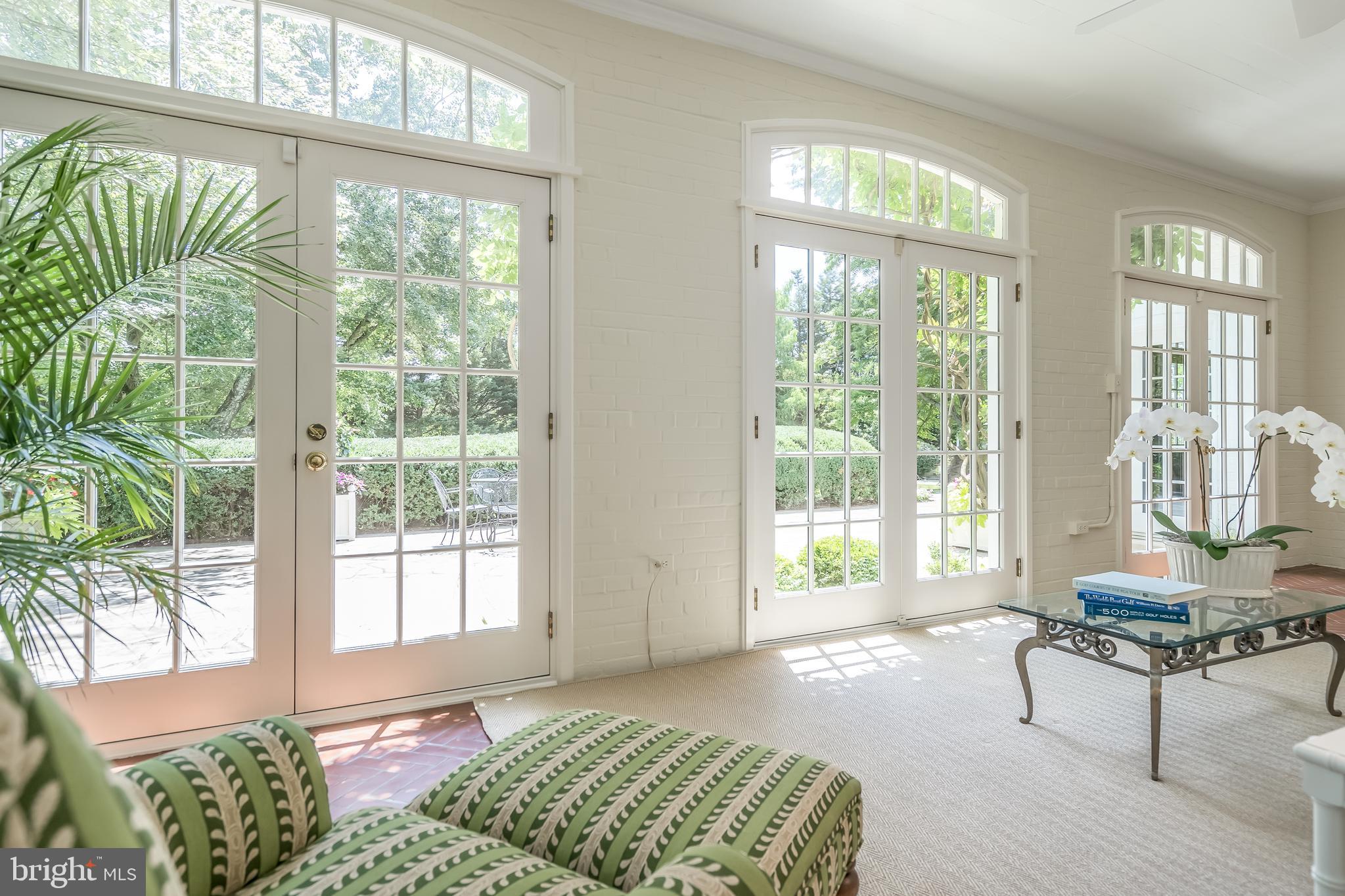 9325 Belle Terre Way Potomac, MD 20854 - Photo 15 of 95